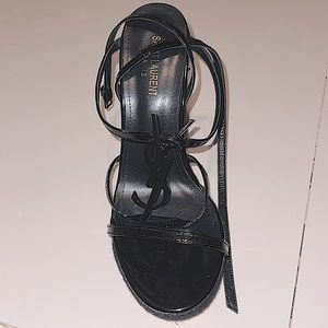 Shoes black